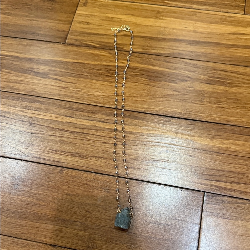 Chic Gold and grey stone Pendant Necklace